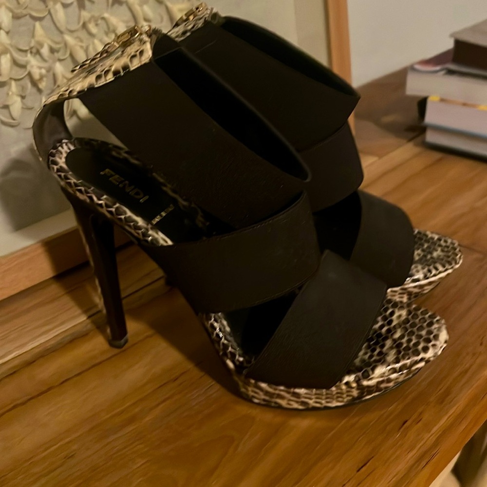 Fendi Python snakeskin and elastic heels size 38 NWOB